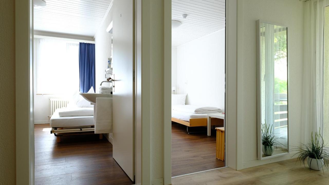 Frieden 2*